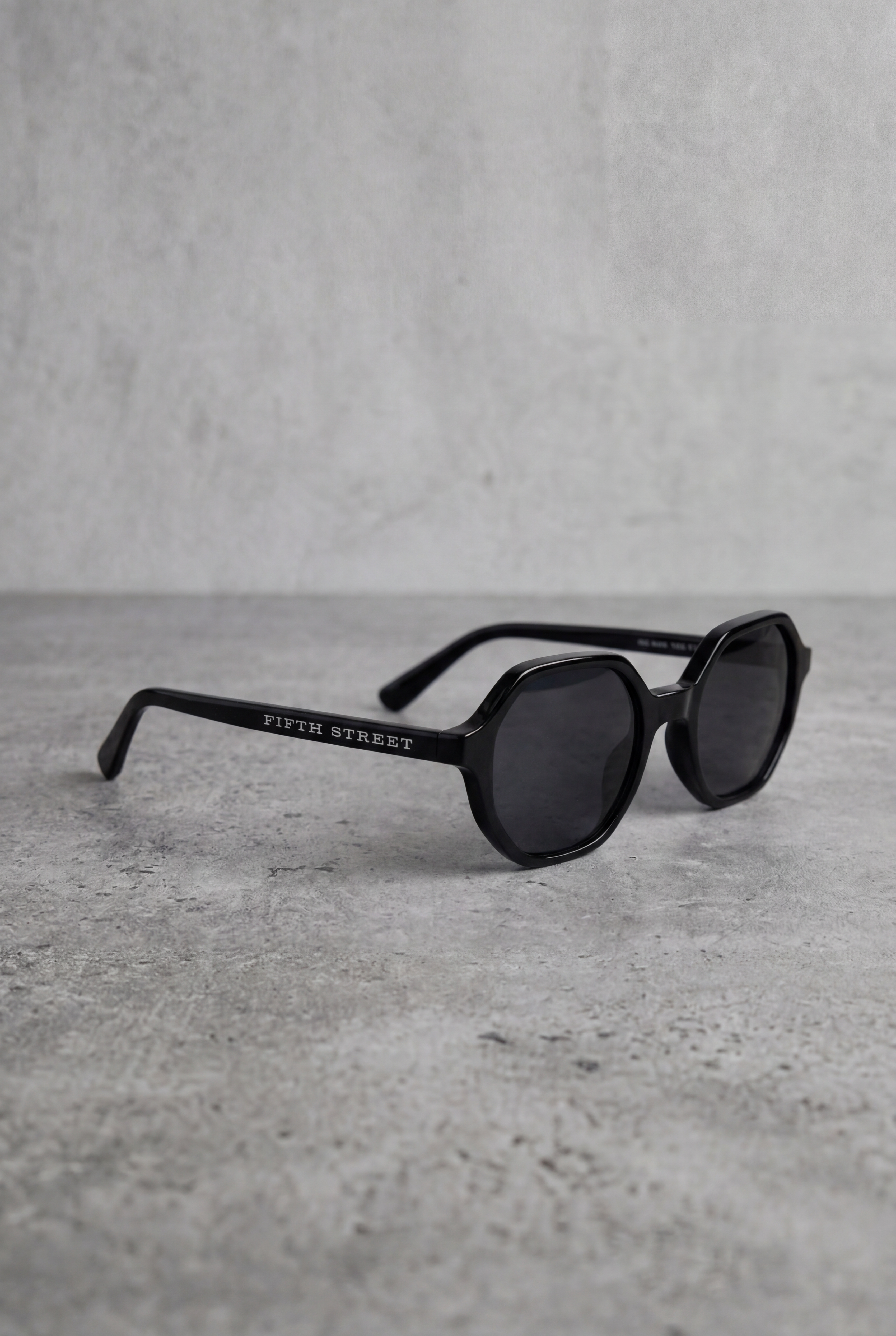 BLACK Glasses